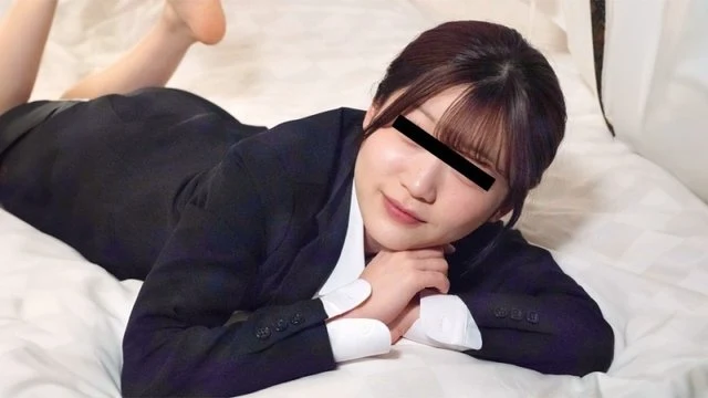 10musume-022525_01 A cute little college girl on a job hunt gets creampied during a live interview