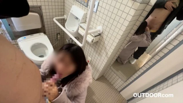 FC2-PPV-4830380 A girl with a country dialect who can't shake off her rustic vibe | She sucks my dick in the public toilet and begs me cutely, so I have raw sex with her until she rolls her eyes and lets out a real animal-like moan.