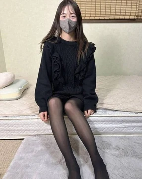 FC2-PPV-4859945 [Completely amateur & first time shooting] Experience / very / shallow / innocent and cute 20-year-old beautiful-legged slender college girl She's really shy and doesn't moan much, but when a dick is inserted...