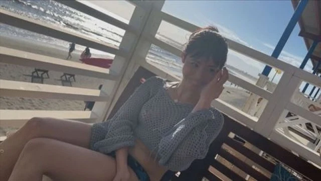 FC2-PPV-4868790 *The ultimate beautiful wife* A lonely wife in her late twenties is picked up at the beach and they have a steamy sex session at a hotel Her frustration leads to a hardcore fuck where she ejaculates profusely from a huge cock.