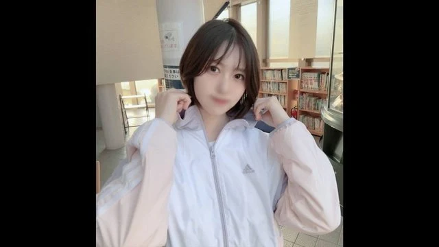 FC2-PPV-4245658 First photoshoot and face showing! - ! - Limited until tomorrow! - ! - I took a new hairdresser who came to Tokyo from Kyushu from Kyushu to work at my beauty salon and had fun with her outdoors! - ! - Taking advantage of his absolute position as a boss, he cums twice in a row! - !