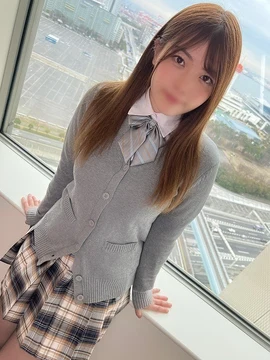 FC2-PPV-3424073 *Limited quantity for the first time* [Huge breasts/J/type] Munyufuwa "H" cup girl Chinatsu 18 years old
