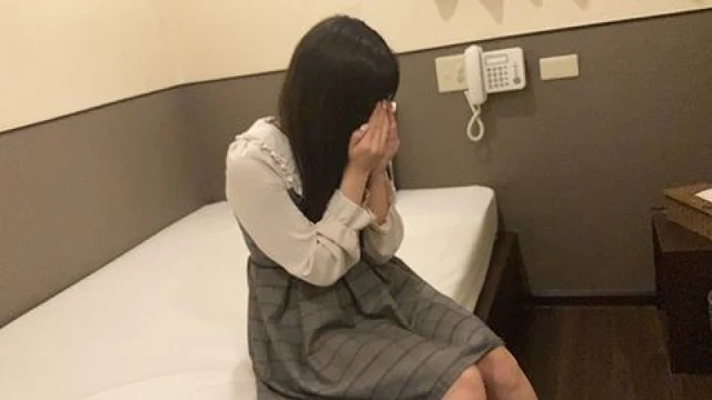 FC2-PPV-4802619 [First 30 people get 500 yen off] Ryoka, 20 years old, facial, raw. A mass-produced, sadistic beauty who is a former maid who will do anything you say, gets fucked in CFNM play without any clothes on! (061)