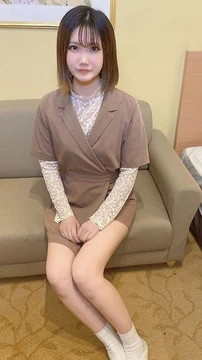 FC2-PPV-3060073 1 week limited 2980 1980 3 works total 150 minutes [Appearance] Revealing the obscene appearance of a carnivorous girl with a slender body that confuses men.