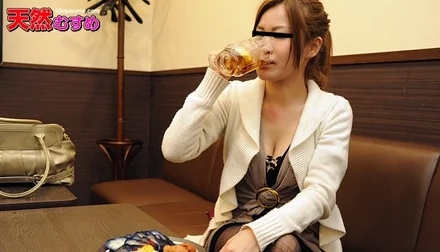 10musume-032311_01 Cheers to the busty girl's shaved crack!