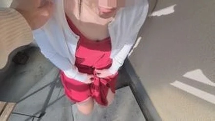 FC2-PPV-1619923 1800pt 900pt [Gonzo] Pies on the veranda without worrying about the construction in the blue sky to a fair-skinned beautiful wife with bristles