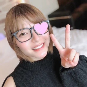FC2-PPV-1754413 Tsubasa 20 years old A nerdy girl with a cute smile full of charm! - Although I'm embarrassed by the sex after a long time, my body is super sensitive! - Pure White Beautiful Breasts x Deca Butt Body Pies Seeds!