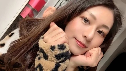 FC2-PPV-4561379 Even though I'm a woman, I want to blame her... - She spreads her legs in an M-shape and drools while sucking the cock like crazy. - A masochistic man is covered in saliva with intense blowjobs, nipple licking, and kisses...