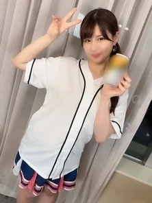 FC2-PPV-3202788 *Limited quantity for the first time* [Top ball, individual shots] Too cute beer saleswoman Yuki-chan, 24 years old