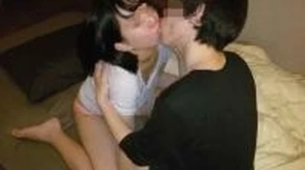 FC2-PPV-1042318 [Personal shooting] Let the junior who came to help moving to a new house let the young wife fall asleep and a large amount of sperm in the young vagina