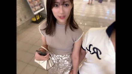 FC2-PPV-3991760 [No] A neat and gentle junior girl. - While on the date, I used a remote vibrator and dripped my pussy juice in front of the public, making me cum! - Even though she is a young lady, she has a hairy pussy, so I cum inside her a lot as punishment!