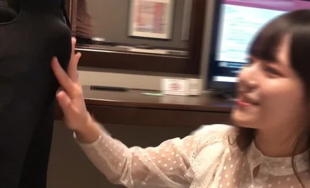 FC2-PPV-2463393 Immediate scale in 2 minutes after meeting in a room dedicated to blow job 3 people in a row with various attacks such as full-scale Irama Anaconda throat blow job Talented woman Arisa Vol.2