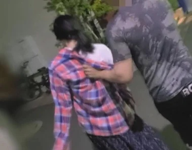 FC2-PPV-3646592 [Individual] A squirting wife who caught a runaway wife at night becomes obedient while being roughly handled. - I threw it out completely naked