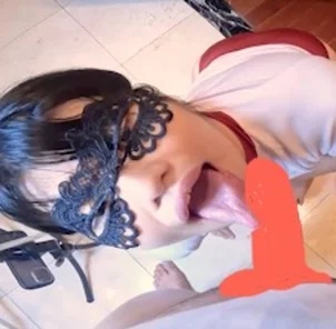 FC2-PPV-4757499 [Price reduced 2980 3980] Kyushu delivery girl exposed, drinking and unwashed irama, slapped if choked, fell into a human toilet for the sake of her favorite activity