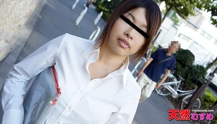 10musume-031011_01 An Amateur's Work ~ Scoop! - A beautiful newspaper reporter challenges paizuri with big breasts! - ? - ~