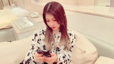 FC2-PPV-3216011 "I can only call such an encounter a miracle." Breathtakingly captivating beauty Yuria-chan Not yet New year's business trip It might be for a limited time...