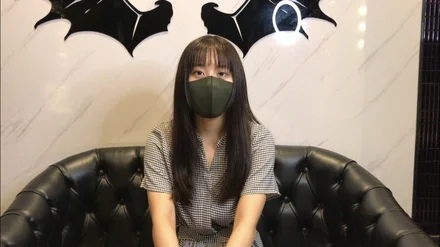 FC2-PPV-2360405 A 25-year-old medical office worker with slime milk. - Her serious appearance exudes a sullen feeling.