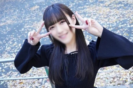 FC2-PPV-3169587 [Uncensored] Fucking A woman who wants to play 10 consecutive gachas x 30 in a smartphone game, but makes her uncle take a vaginal cum shot w