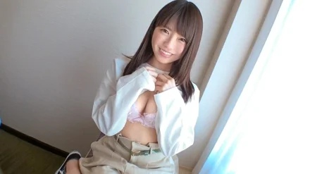 SIRO-4104 [First shot] [Super cute 18 years old] [Too naive college freshman] A naive 18-year-old beautiful girl who can't stare at the camera because of embarrassment. - For the second person in my life.. AV application on the net AV experience shooting 1193
