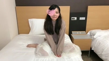 FC2-PPV-1577152 First shot girl Raw Only one experienced person Untreated pubic hair on a loli body First Gonzo and first vaginal cum shot! - selfie】