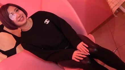 FC2-PPV-1063828 First shot Complete appearance A healing beauty who looks good with a short cut Ran-chan's. - . - . - What a life's first vaginal cum shot! - ! - [With benefits]