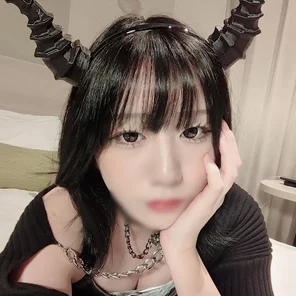 FC2-PPV-4038576 [Uncensored] Sexual desire demon, Kourin. - Stab a stylish white body girl! - Participating in the Halloween event, the paripi women are entangled with each other intensely and are fucked repeatedly, making them fall into pleasure!