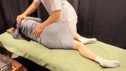 FC2-PPV-4802772 **Loss: A beautiful, innocent girl is in a daze after her first orgasm. She is forced to insert her penis into the vagina. It's her first time experiencing the pleasure of it all, and she climaxes with a cry of joy.