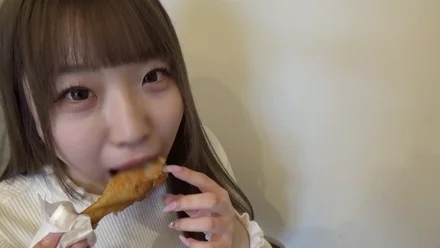 FC2-PPV-3537145 [Limited quantity 2980pt 490pt] Momoka-chan, who needs money to contribute to the promotion, is dazzled by money and accepts Gonzo vaginal cum shot