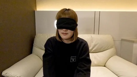 FC2-PPV-4687961 Nanami (18) The third photo was taken, she took it out, vaginal, and re-exposed, took it in the vagina with Cusco and an endoscope, and tortured the sucking while standing.