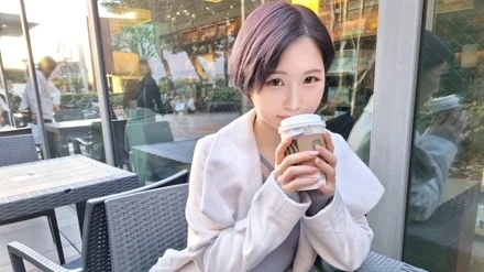 SIRO-5282 An older lady with a calm and mysterious atmosphere. - When the sex begins, she suddenly changes, and she cums so much that she doesn't notice that her body is arching! - [First shoot] AV application online AV experience shooting 2171