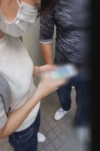 FC2-PPV-2726453 Deceptive Visit 4P [Individual] I took her to her best friend's house, opened the front door without her knowledge, and three men broke into her and immediately raped two young mothers and impregnated them on the same day.