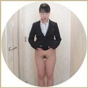 FC2-PPV-1295538 [Simple but nice ass married woman raw squirrel] Even in the train, suit work with no panties Creampie as it is [Affair housewife documentary] With high quality ZIP