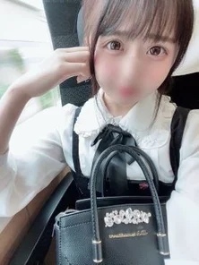 FC2-PPV-1424345 No.14 H Lorikawa 18-year-old daddy active girl who is curious about things.