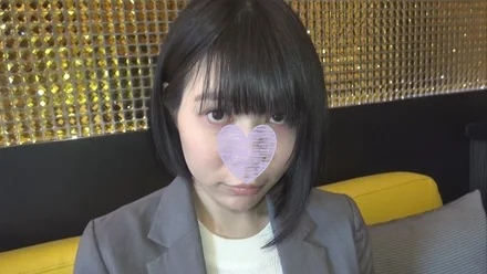 FC2-PPV-2306905 [Personal shooting] A slender beautiful wife with short black hair, Kaede-san, is out in commemoration of her reunion!