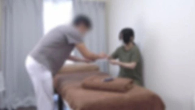 FC2-PPV-4985807 ♡Half price until 10/15! [No/Raw Cumshot] A super soft-skinned office lady will receive a weekend reward with our newly introduced massage equipment. Experience melting pleasure with professional techniques and the latest equipment, with a total of two rounds of raw cumshots + external cumshot!