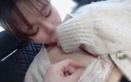 FC2-PPV-3231541 [First shot] A girl I found in the countryside ◯ student R-chan, immediately after meeting, fellatio, mankpa, violently squid in the car from the gap between the string bread, and then ejaculate in the mouth