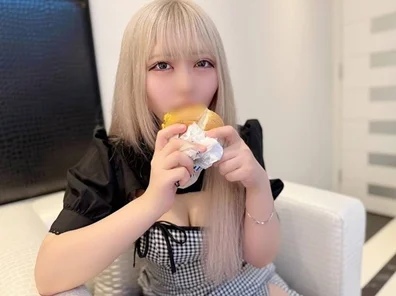 FC2-PPV-4745950 [Natural H cup] A cafe girl with the best body! Her beautiful busty body is incredibly sensitive, and the sight of her getting fucked hard and pounding her vagina with a cock is irresistible