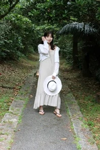 FC2-PPV-4554698 [Nia, 26 years old] A record of intimate sex with a beautiful office lady on a trip to Miyakojima