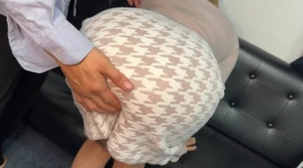 FC2-PPV-4592767 [Complete amateur] Very charming and super erotic! - She plays with her plump and irresistible beautiful ass and inserts it raw without asking. - I let it flow inside.