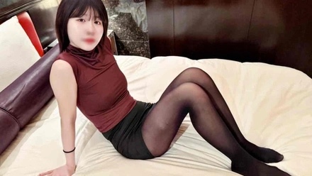 FC2-PPV-4869465 [No] Female Body Sharing Session Chapter 11! A seemingly innocent office lady who toyed with a small-penised masochistic man falls for a huge cock right before her eyes. She is forced to masturbate while watching the intense cumshot, and finally the cock is ejaculated into her own ass in a despairing NTR scenario. [Overseas Version] Bonus included.