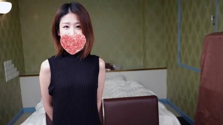 FC2-PPV-4779559 (High-quality bonus, face revealed, uncensored) A 24-year-old amateur who wants to appear in an adult video, creampied after the interview