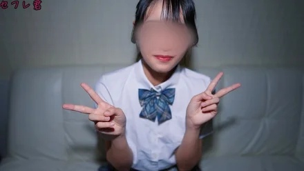 FC2-PPV-4820365 *Special angle* After falling in love at first sight with the beautiful convenience store clerk, he heads to a love hotel after work 18-year-old with a model-like body and firm breasts, gets wet easily and gets dripping wet - her first raw sex!