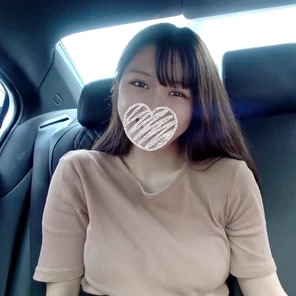 FC2-PPV-2389932 Are you lying? - [Overwhelming beautiful girl appearance that is not strange even if she is already active as an idol] A large amount of ejaculation in the car in broad daylight