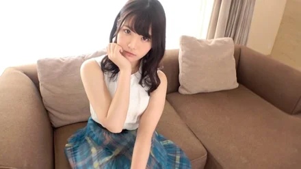 SIRO-4294 [First shot] [Spreading pants stain] [Continuous pleasure for the first time in life] The egg of a beautician who has the most cute reactions. - The body of a 20-year-old who is tossed by a big cock.. AV application on the net AV experience shooting 1370