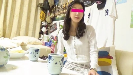 FC2-PPV-1266491 Individual shooting] Capturing a fifty-year-old slender beauty wife with a pick-up. - Maki-san's creampie adultery video of a handsome, tight-fitting wife squeezing out semen with her slender, supple body