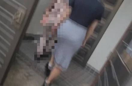 FC2-PPV-3696067 Home visit [individual] A downtown wife who is evacuating for repayment. She shows off in front of her grandmother who is worried about dementia, and her moans leak out without being able to suppress them...