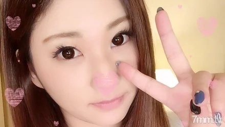 FC2-PPV-801147 -PPV 801147 Complete appearance Young pussy in the middle of development S-class beauty with white skin and big breasts shows her female genitals to the general public without telling her boyfriend and public masturbation! - It is seen many times and it is a female hole that draws a thread by the window [No moza] With a bonus photo book